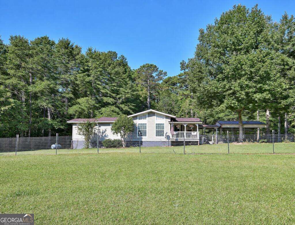 815 Hugley Road Property Photo 1