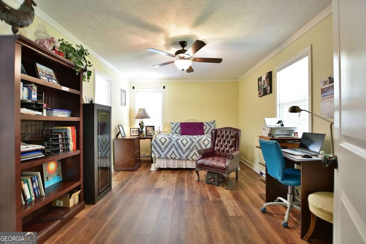 815 Hugley Road Property Photo 18