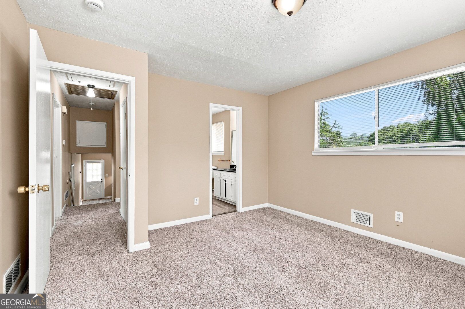 8423 Magnolia Drive Property Photo 13