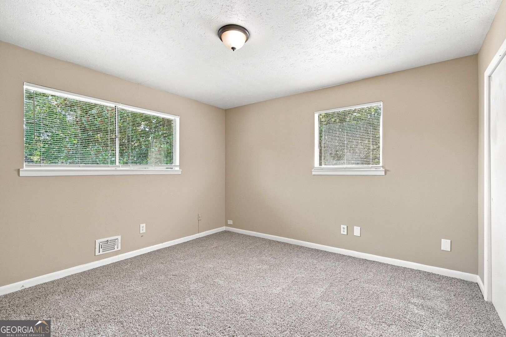 8423 Magnolia Drive Property Photo 17