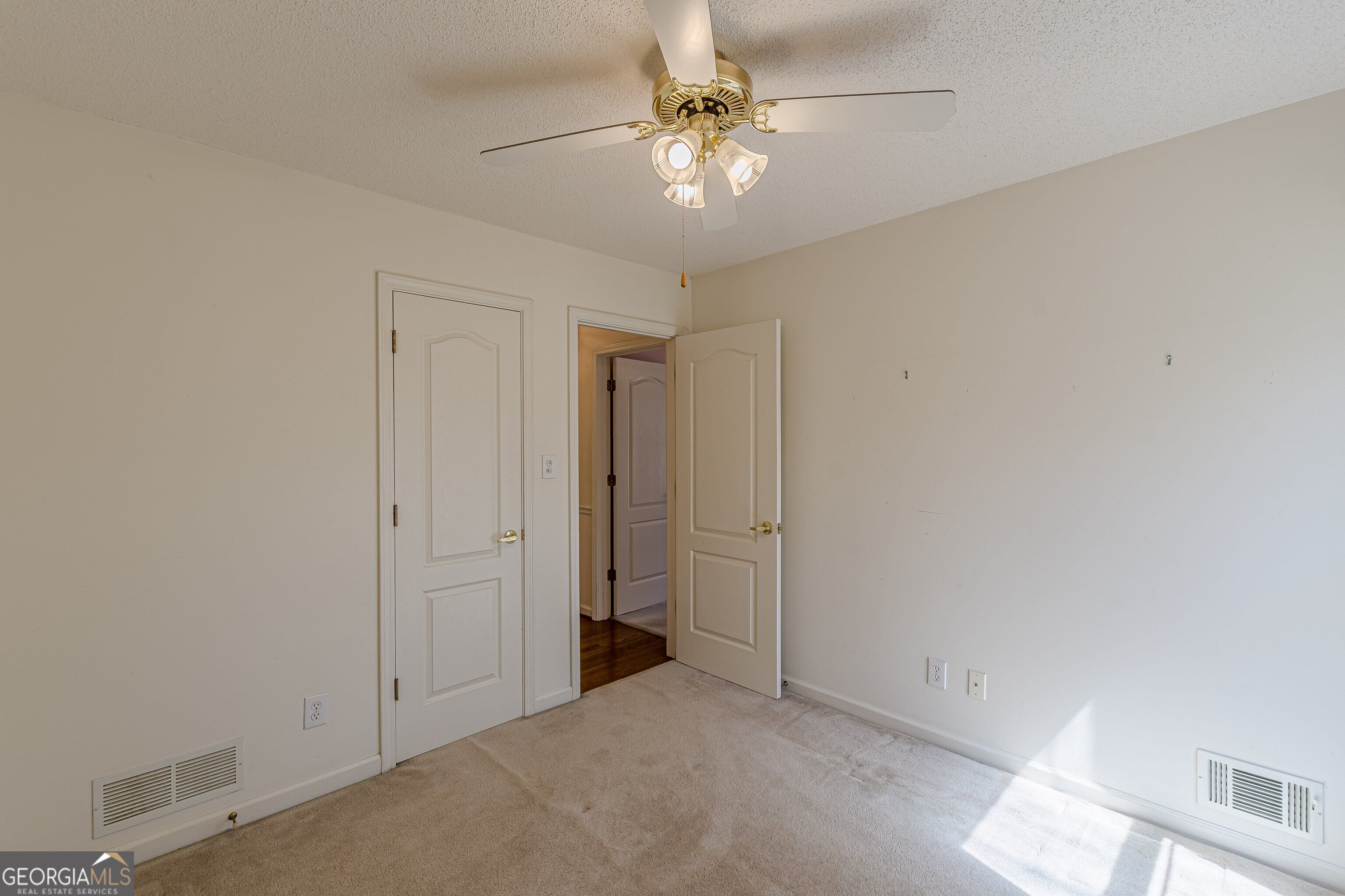 110 Eastfield Court Property Photo 35