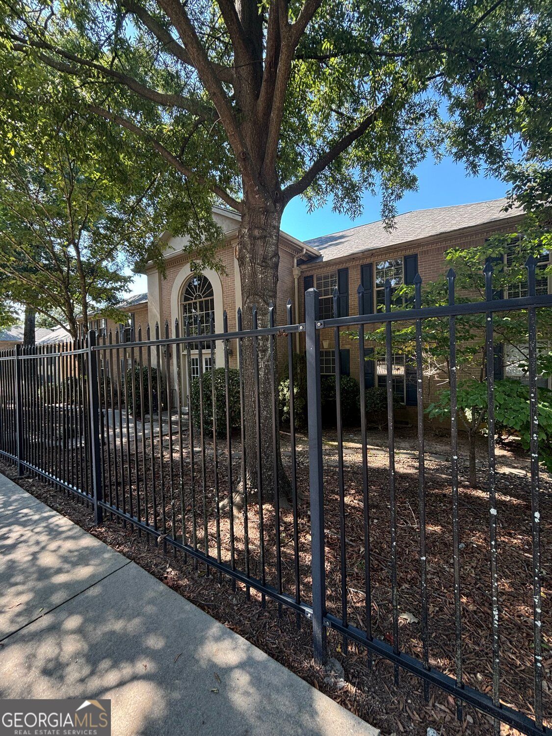 750 Dalrymple Road # 4 Property Photo 1