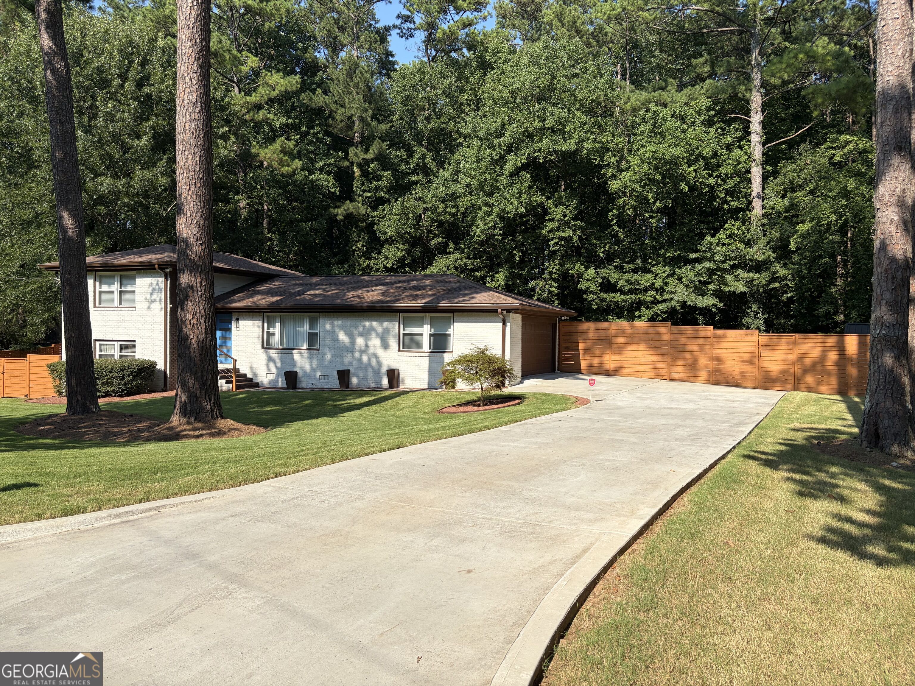 790 Mckenzie Court Sw Property Photo 1