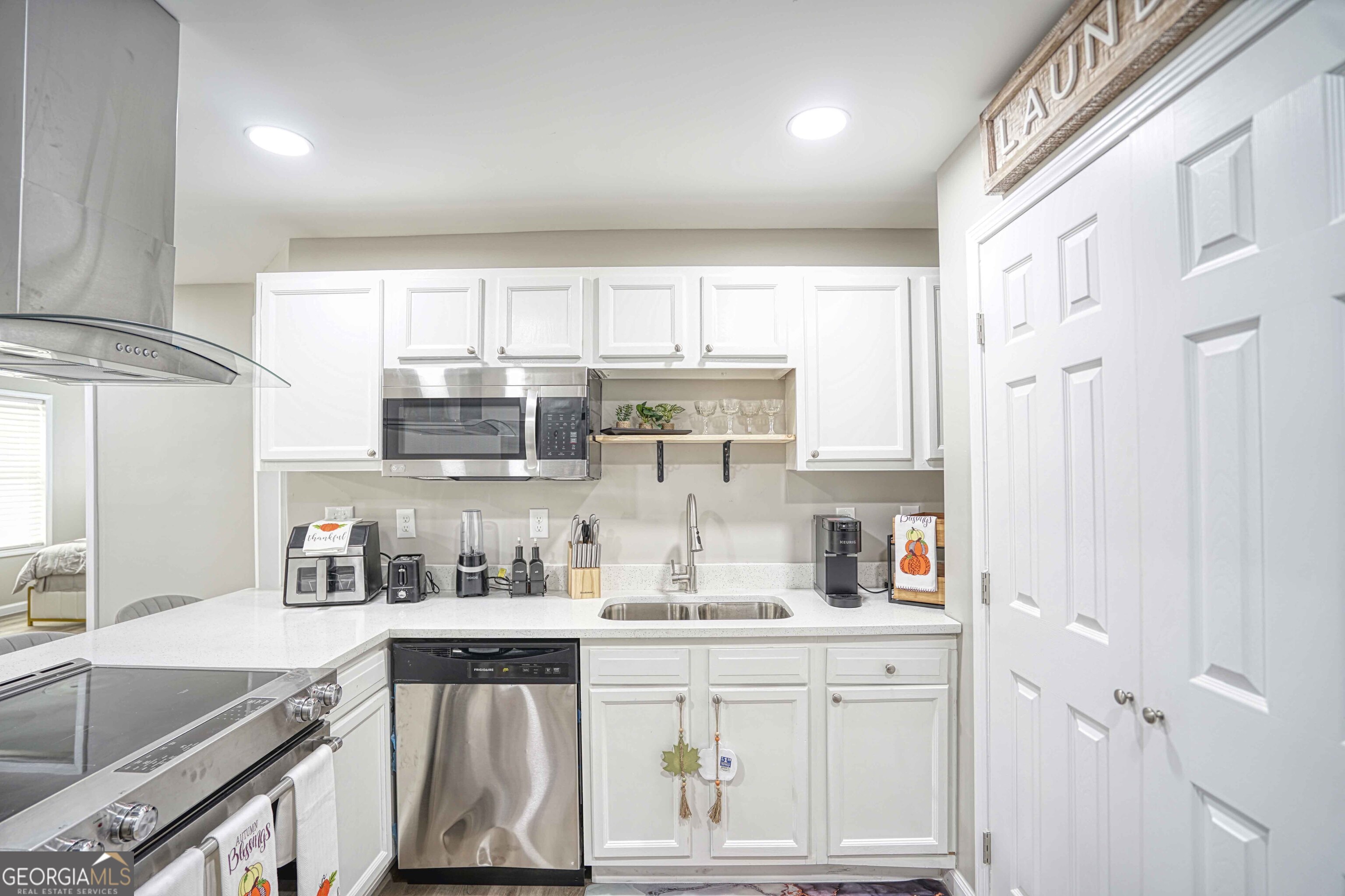 1827 Dunlap Avenue Property Photo 10