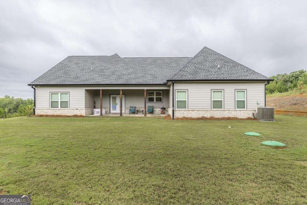 216 Creekside Trail Property Photo 40