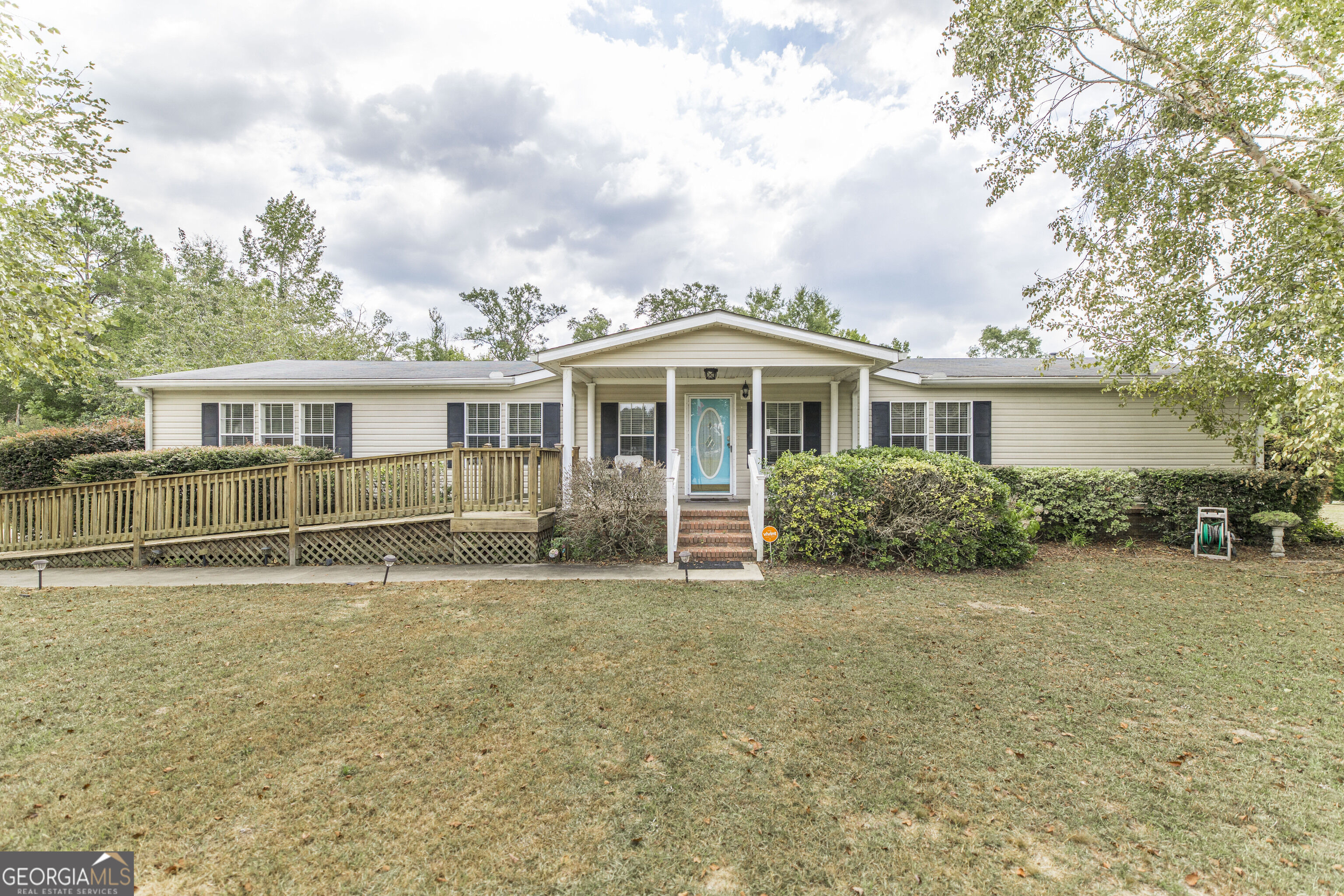 302 Lacy Court Property Photo 1
