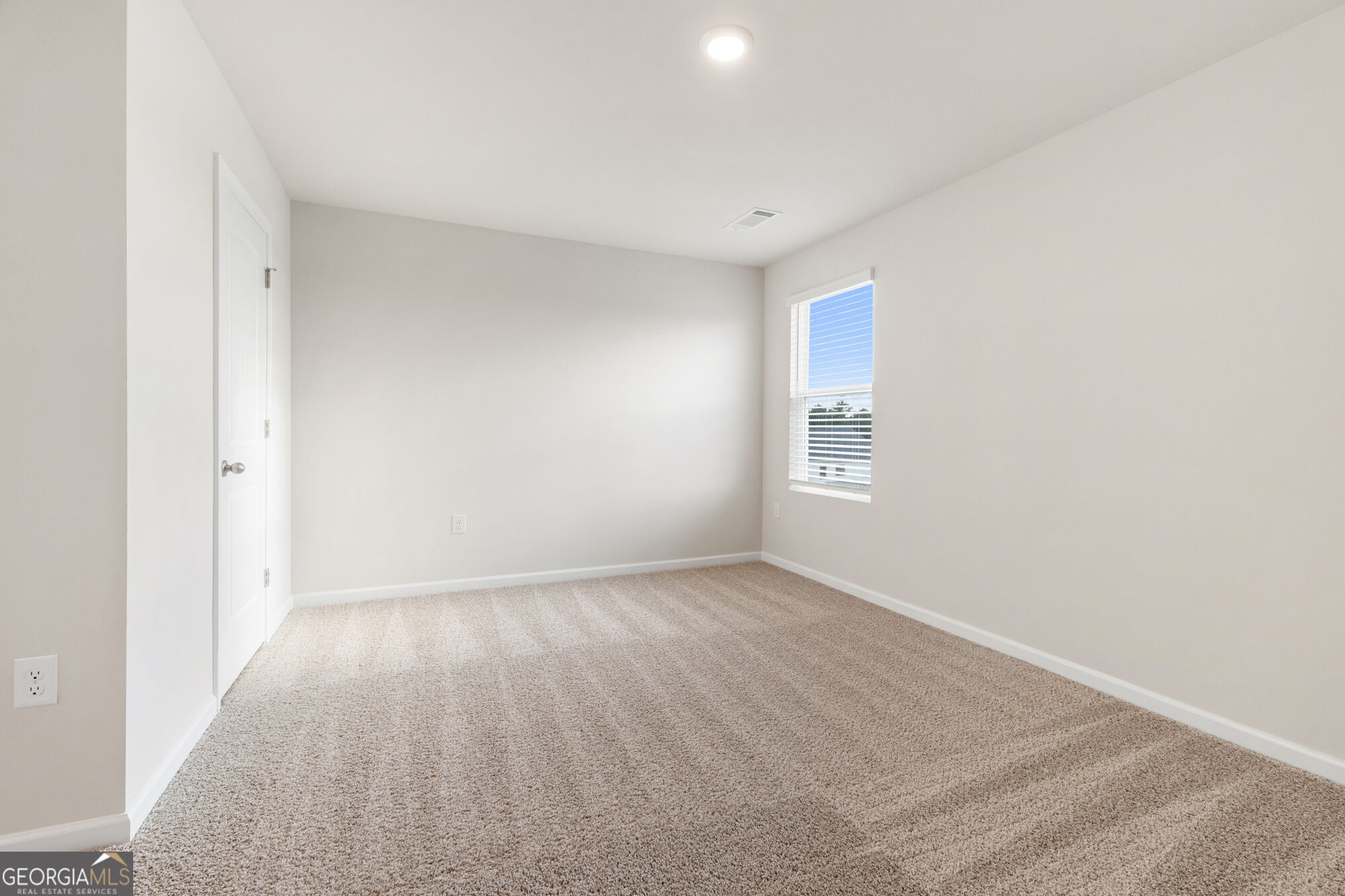 1172 Homer Way Property Photo 14