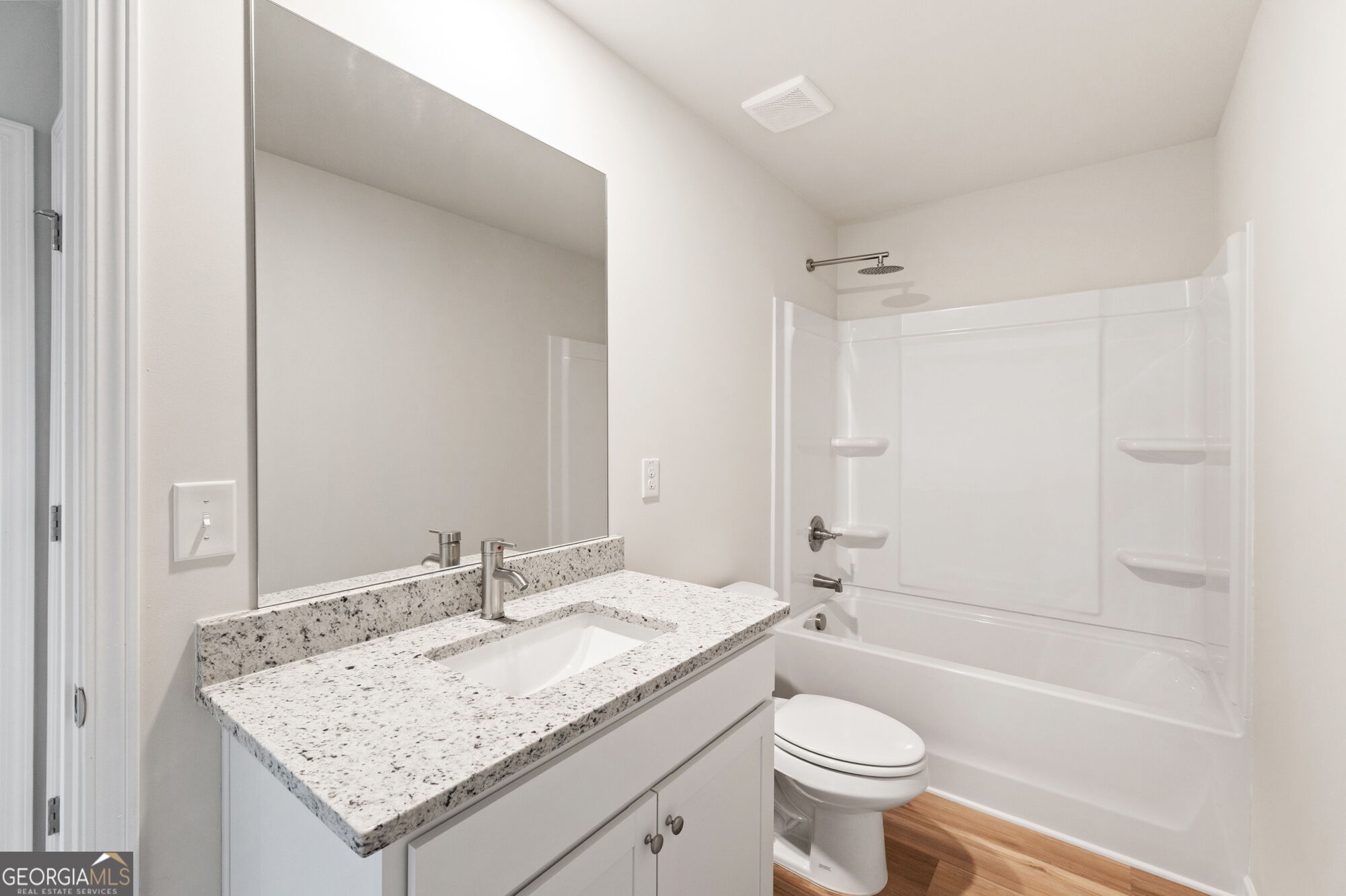 1021 Whitman Way Property Photo 11
