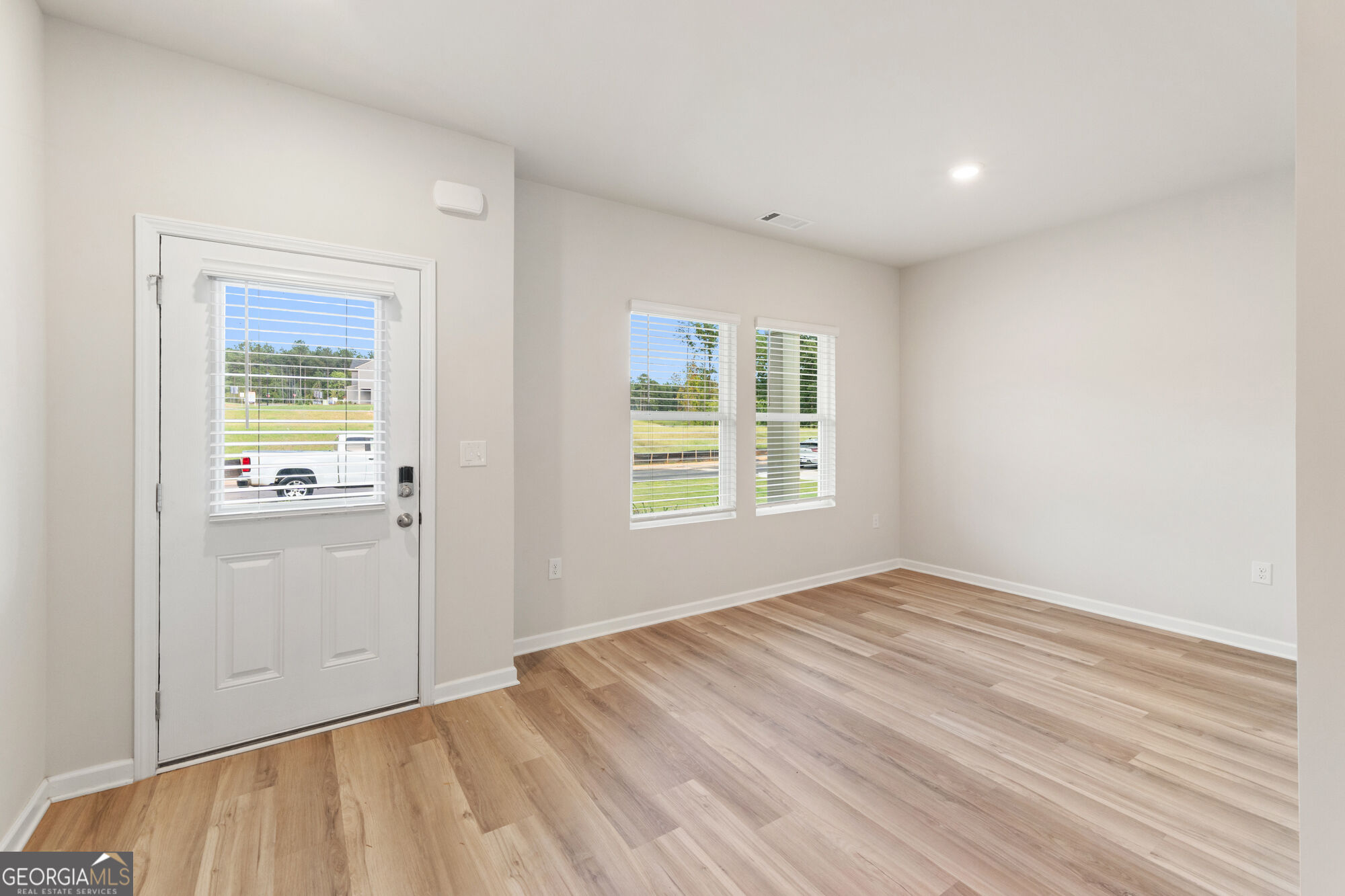 1021 Whitman Way Property Photo 19