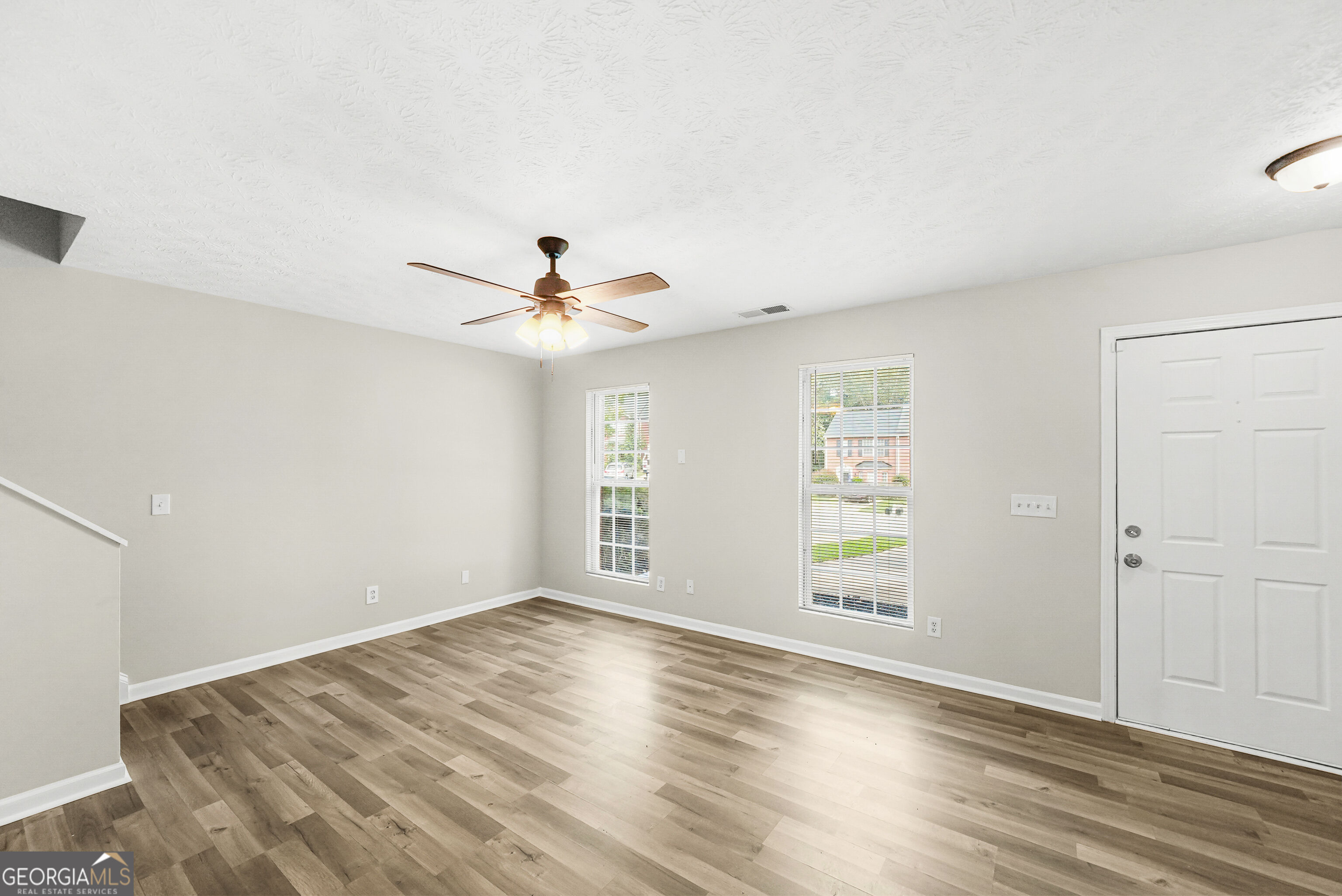 2805 Norfair Loop Property Photo 7