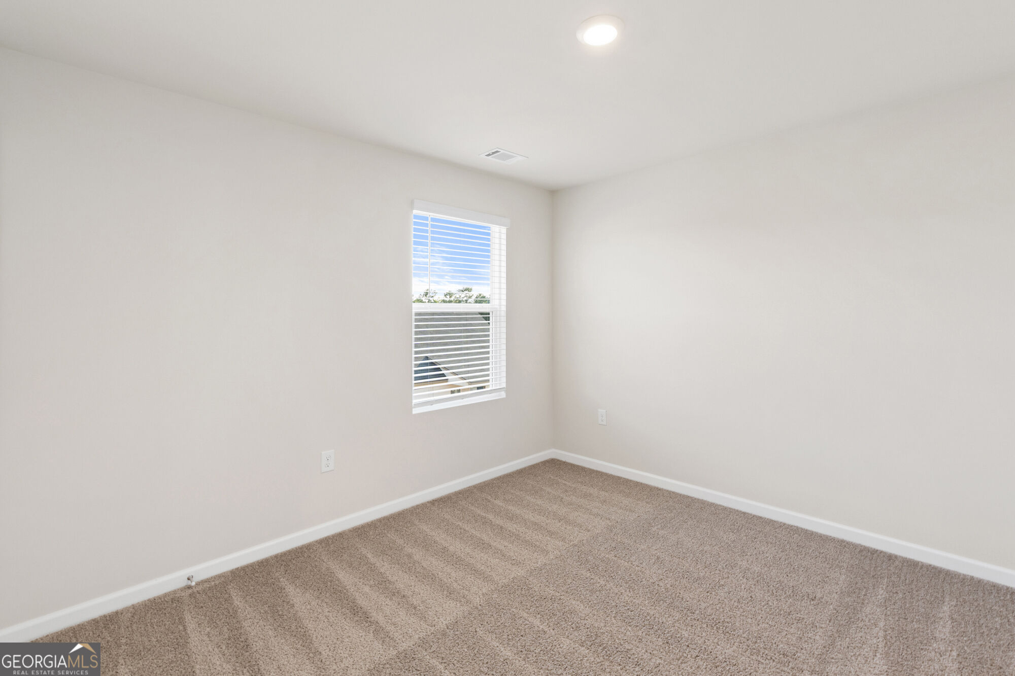1013 Whitman Way Property Photo 20