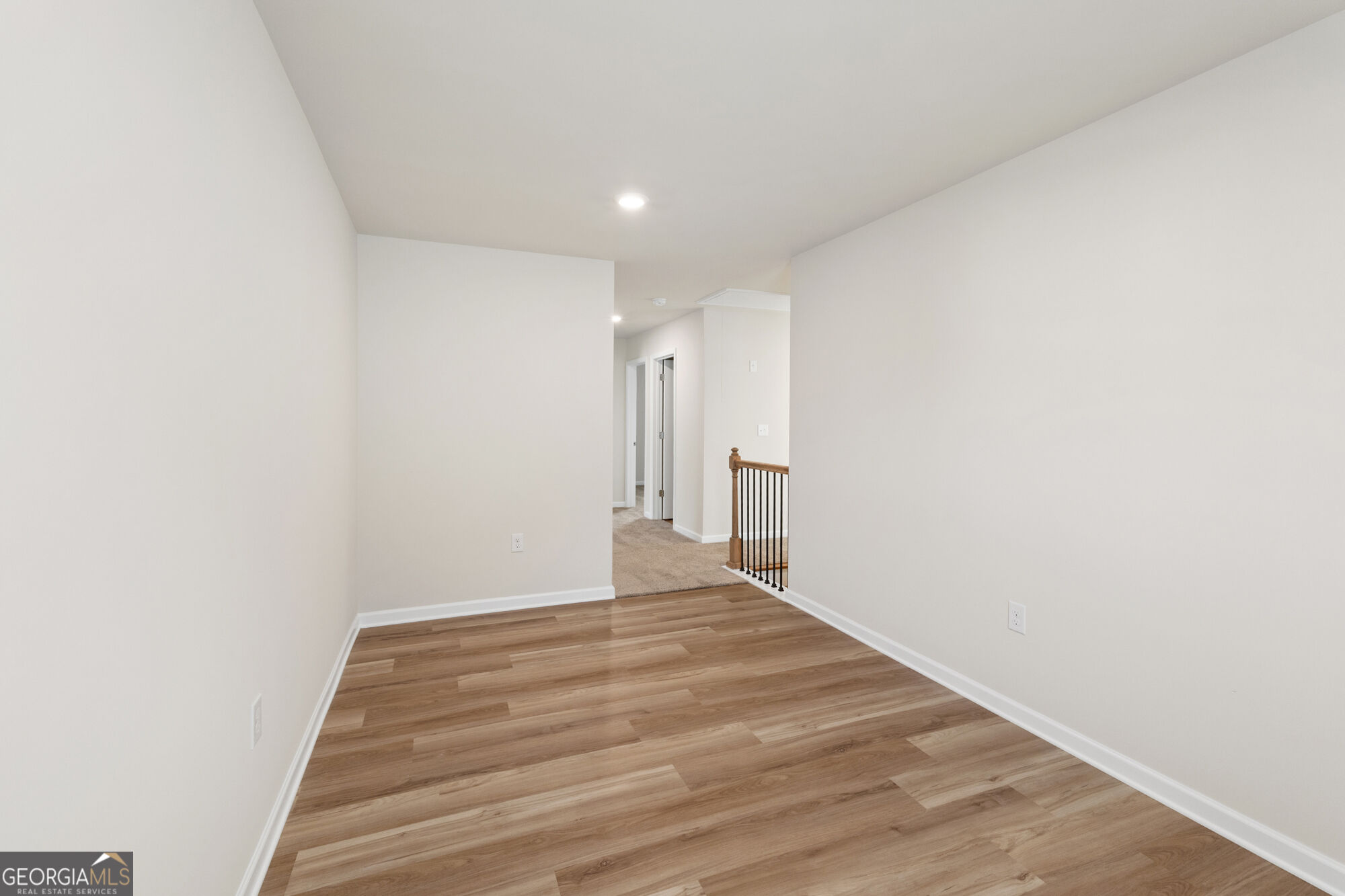 1013 Whitman Way Property Photo 22