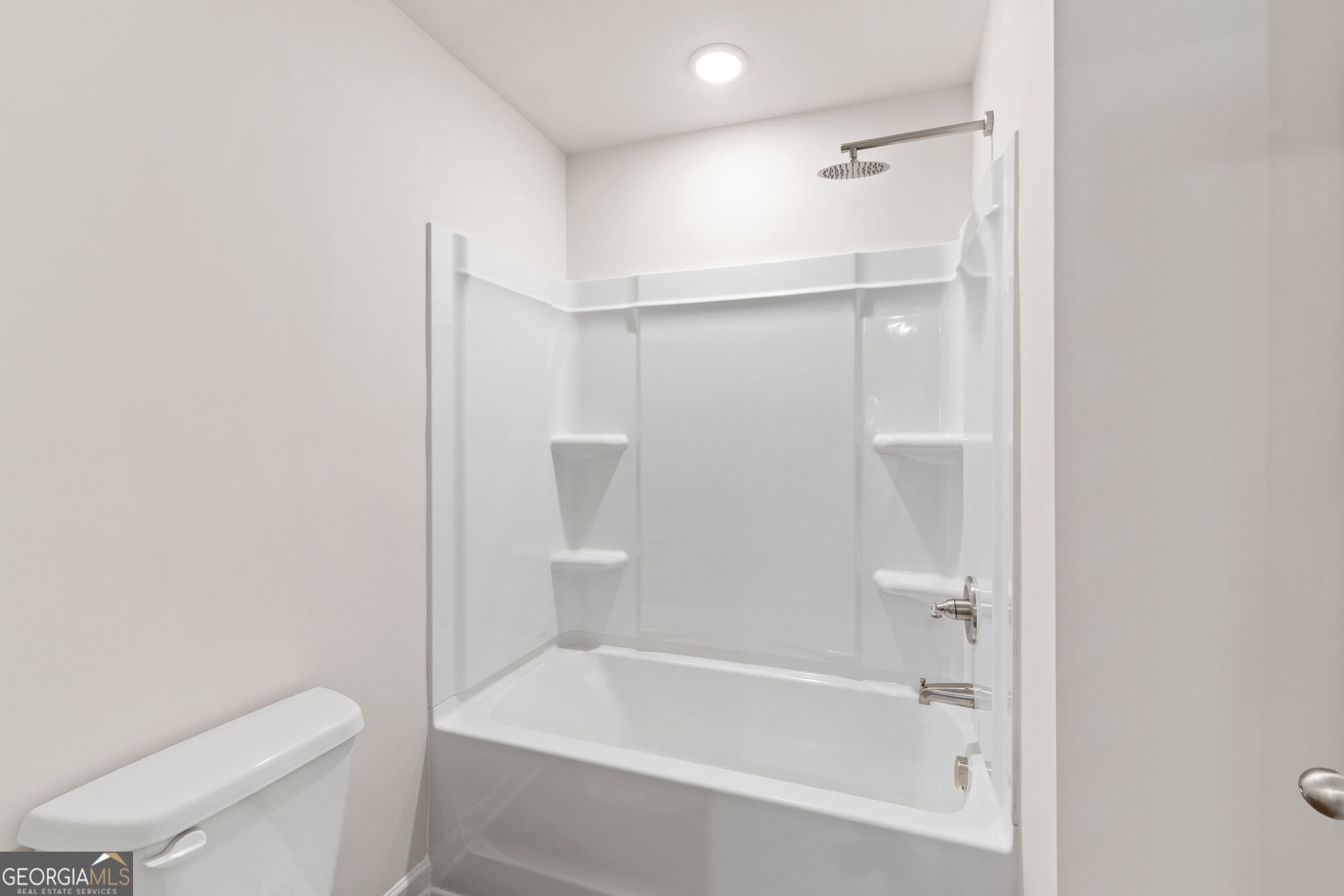 1005 Whitman Way Property Photo 25