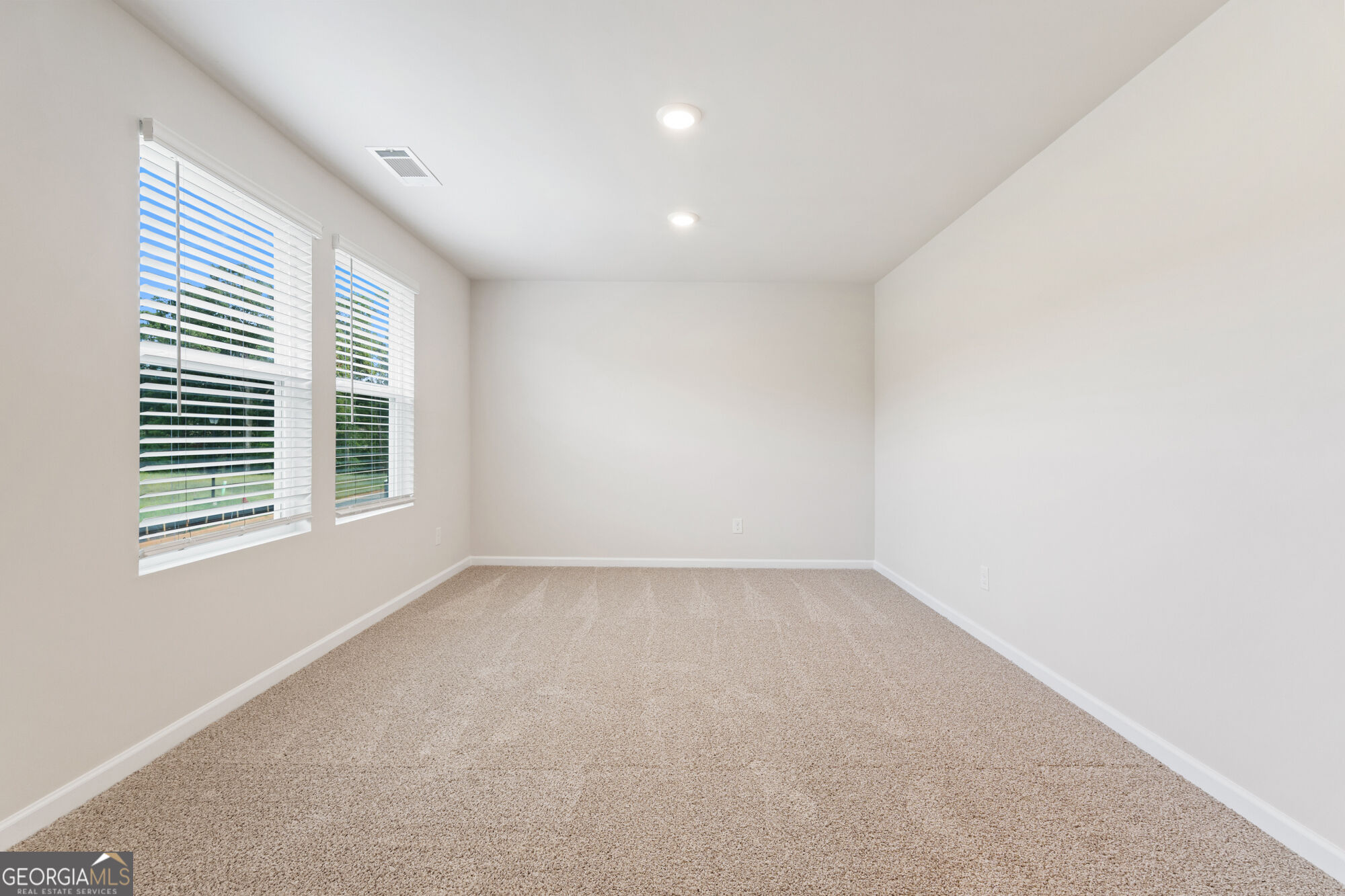 1211 Homer Way Property Photo 3