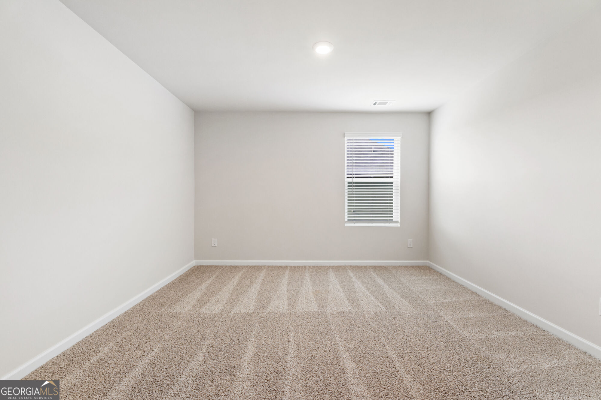 1211 Homer Way Property Photo 8