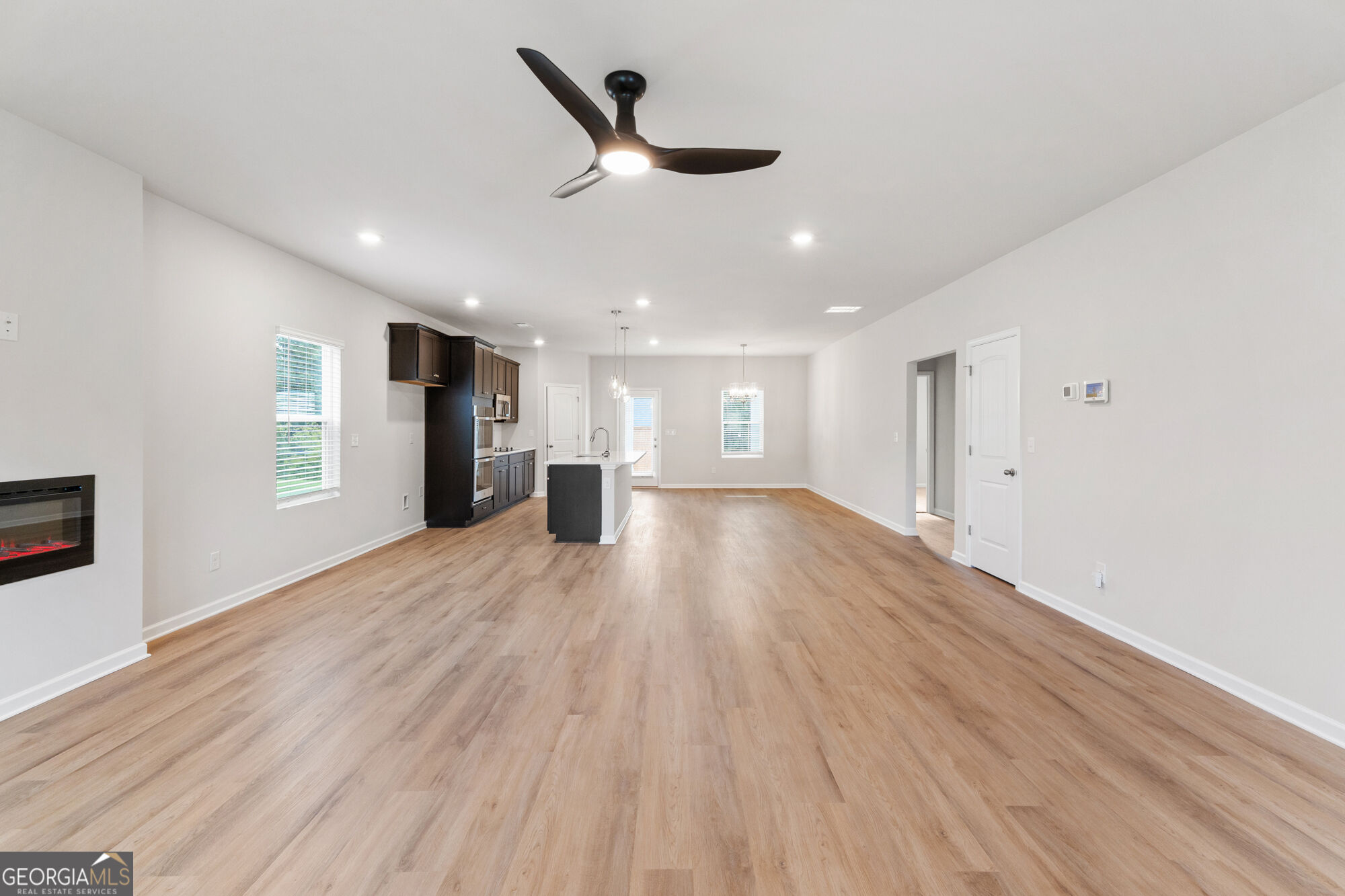 1211 Homer Way Property Photo 10