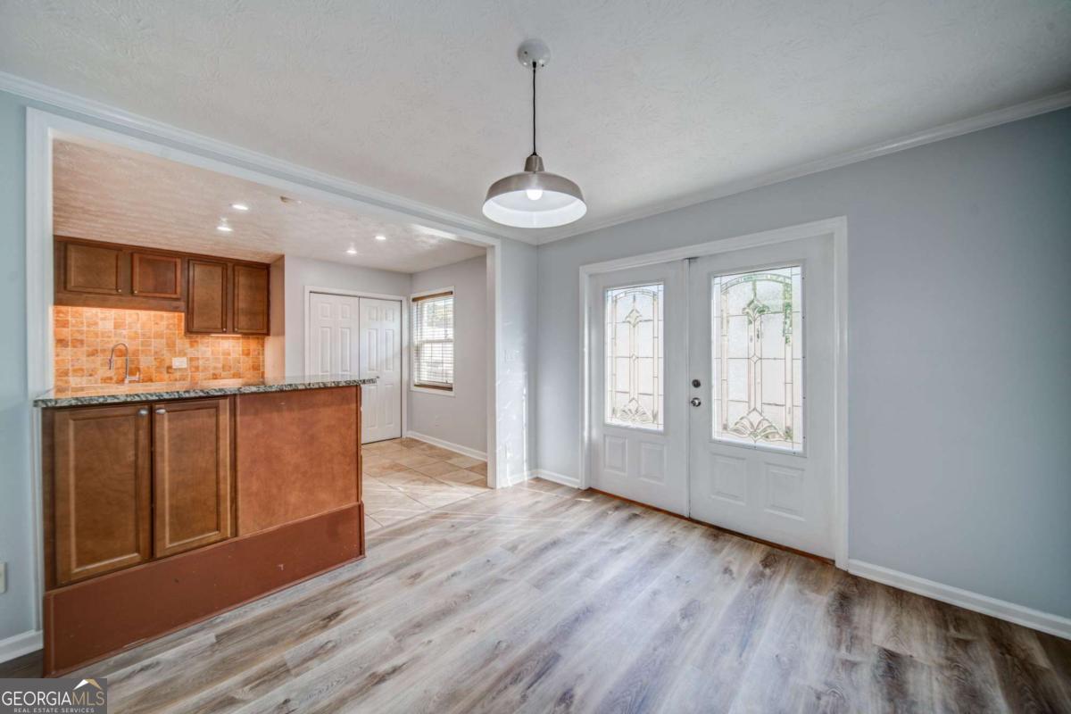 280 Winding River Road # B Property Photo 14