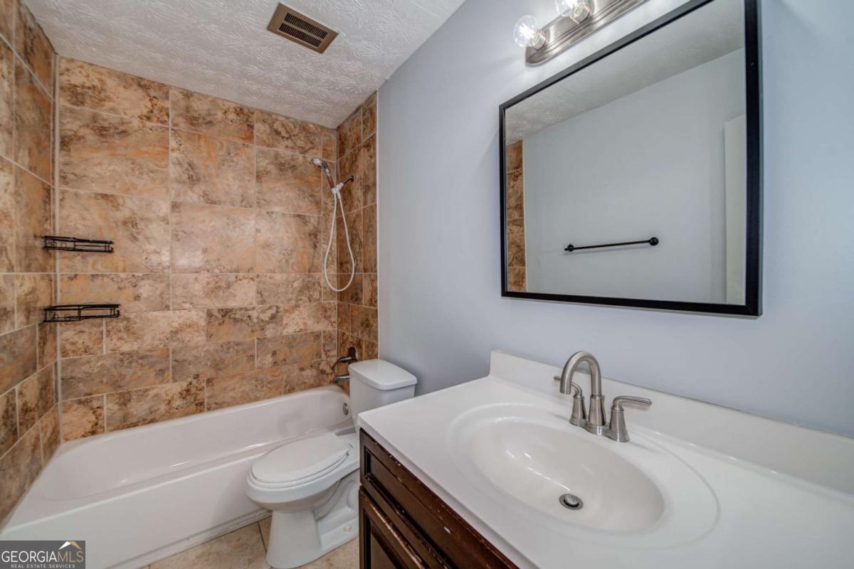 280 Winding River Road # B Property Photo 23