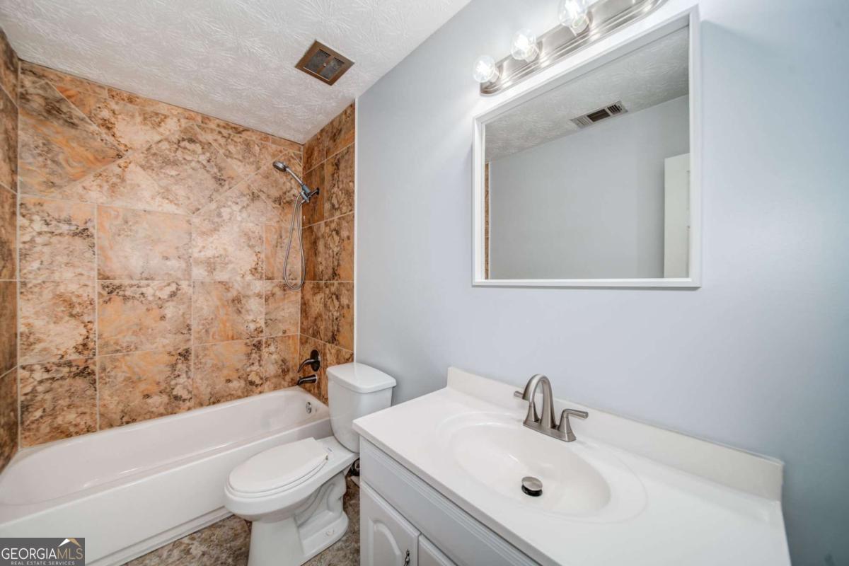 280 Winding River Road # B Property Photo 32