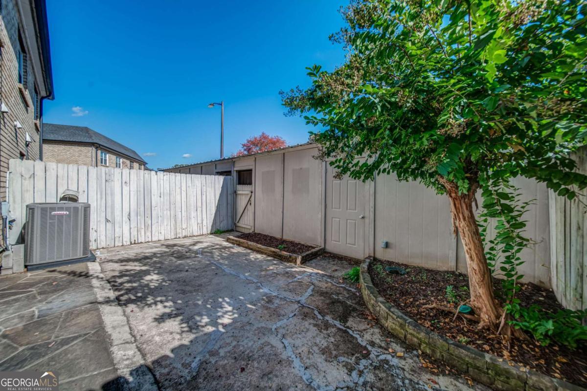 280 Winding River Road # B Property Photo 35