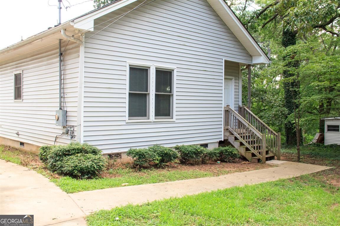1819 Willis Mill Road Sw Property Photo 1