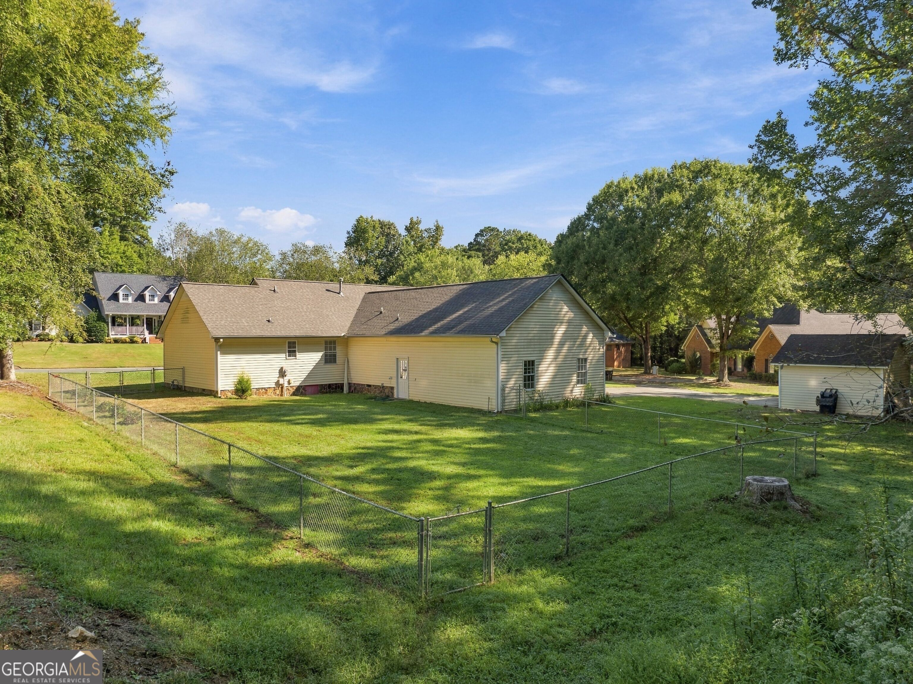 17 Bennington Drive Nw Property Photo 49