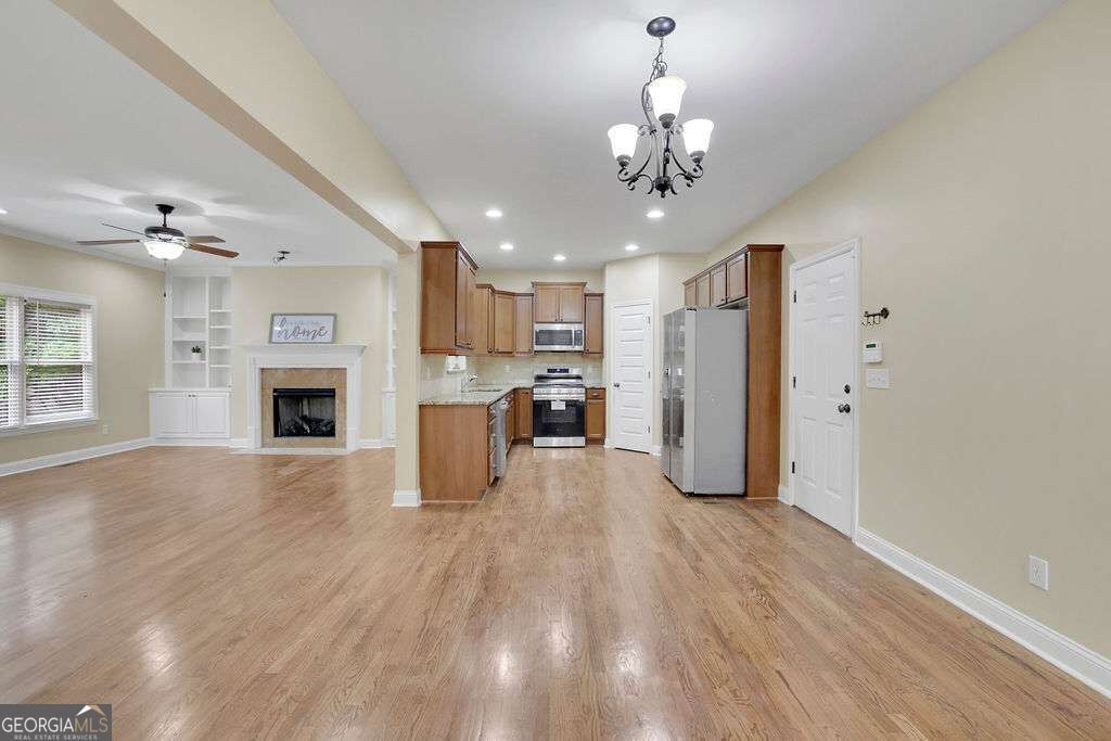 8105 Majors Glen Court Property Photo 6