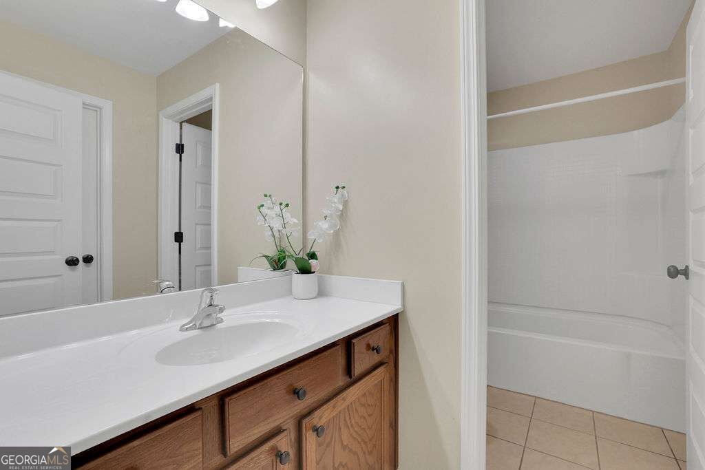 8105 Majors Glen Court Property Photo 13