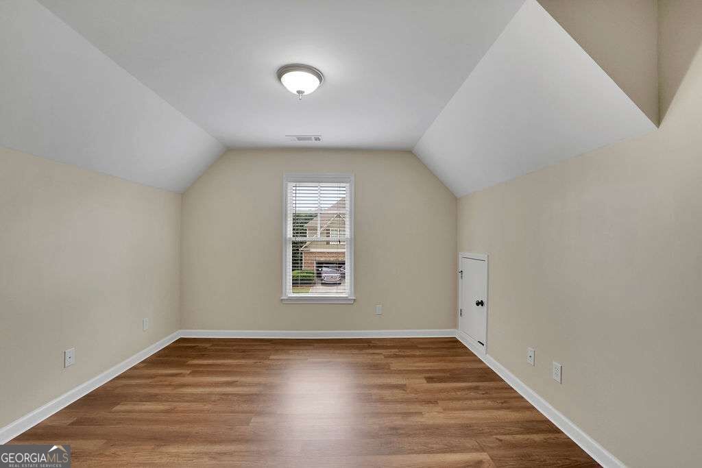 8105 Majors Glen Court Property Photo 17