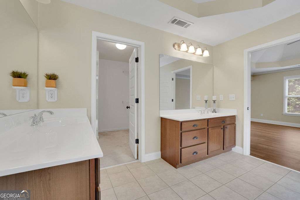 8105 Majors Glen Court Property Photo 25