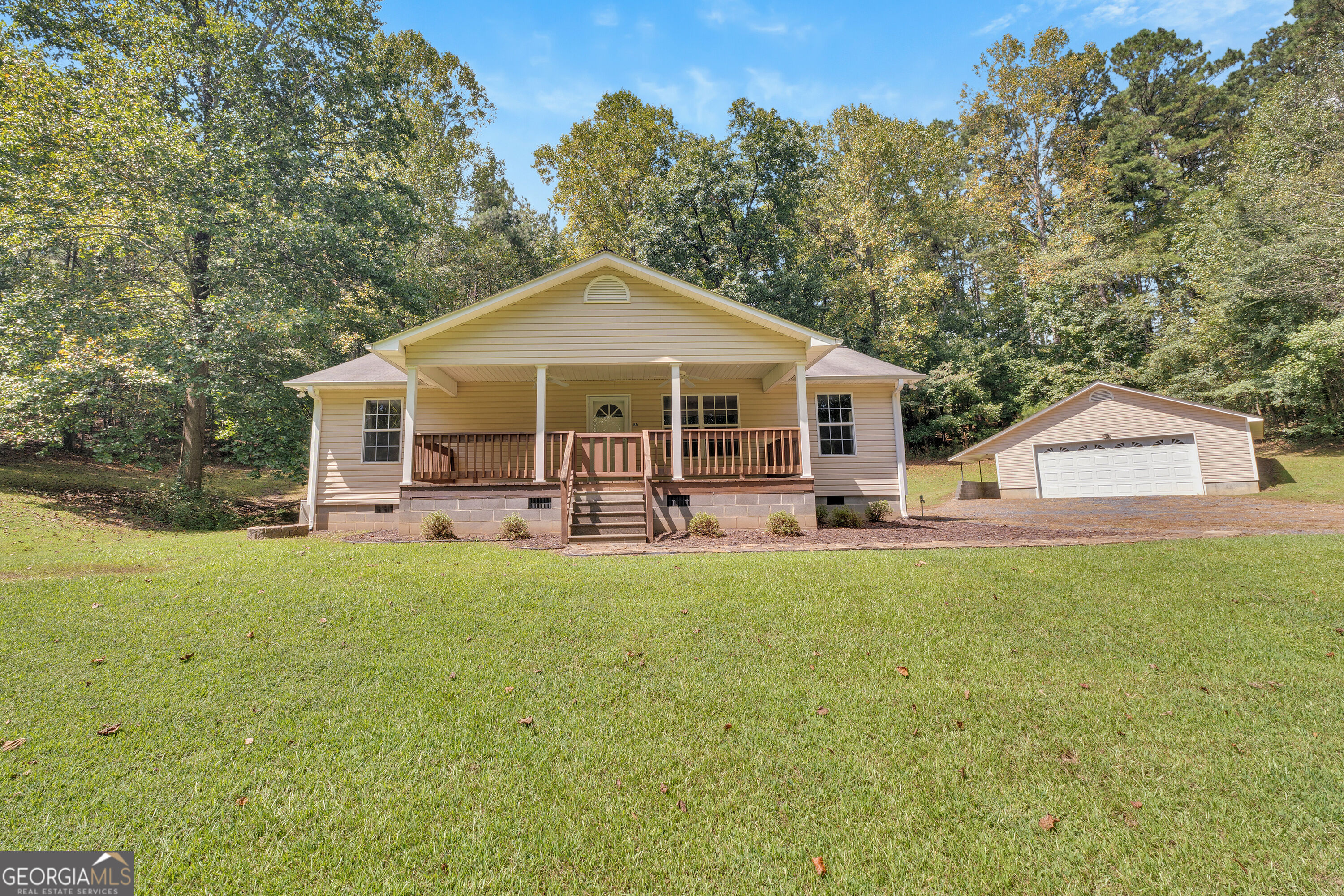 160 Sloan Road Nw Property Photo 1