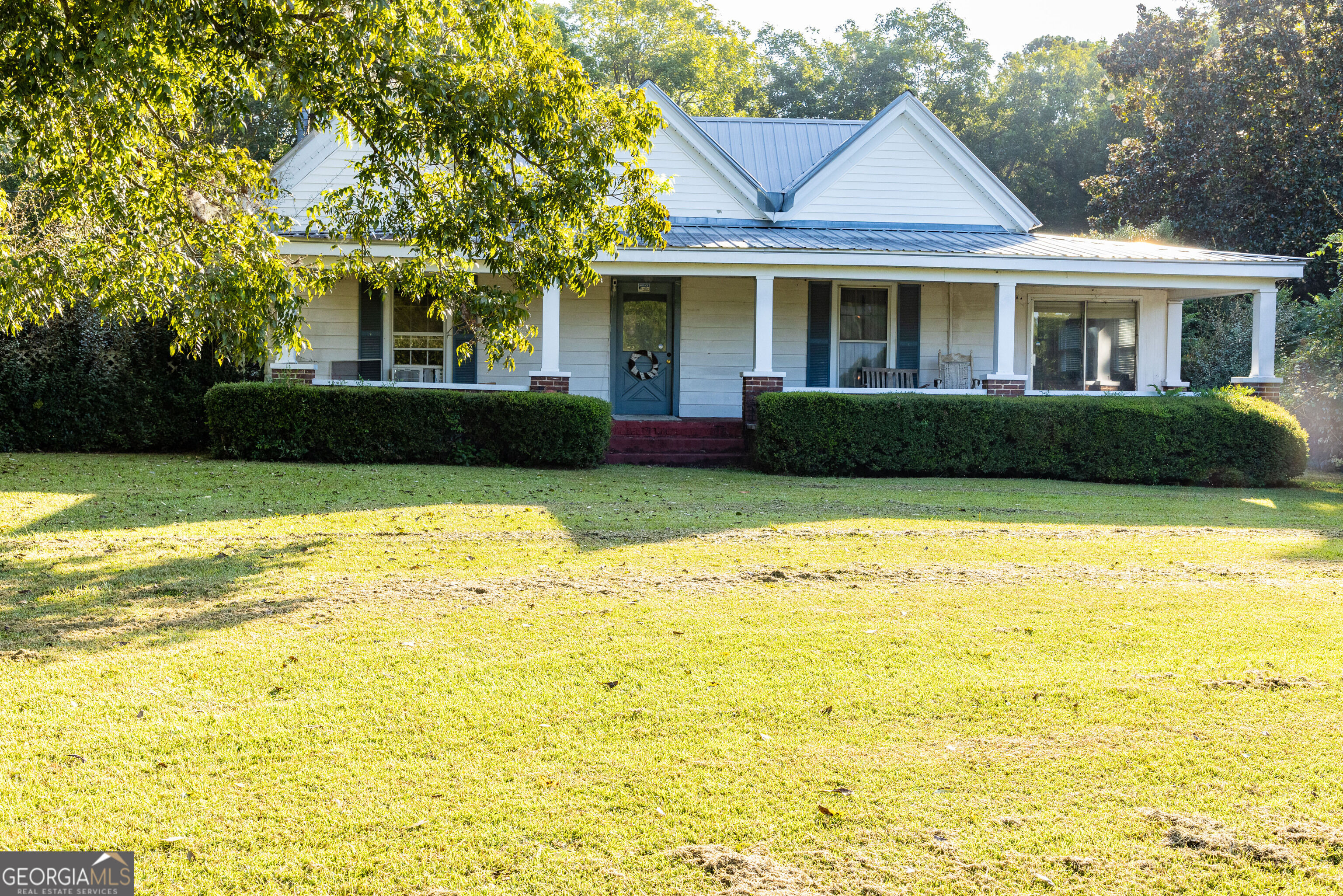 4680 Crest Highway Property Photo 1