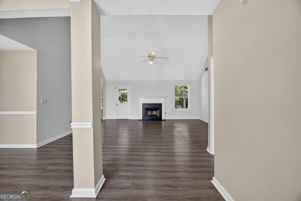 185 Penny Lane Property Photo 3