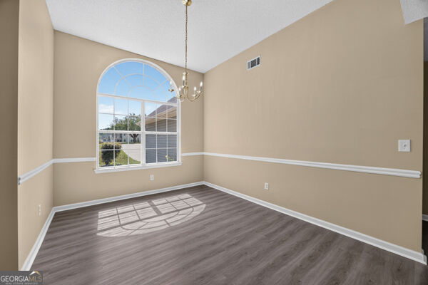 185 Penny Lane Property Photo 4