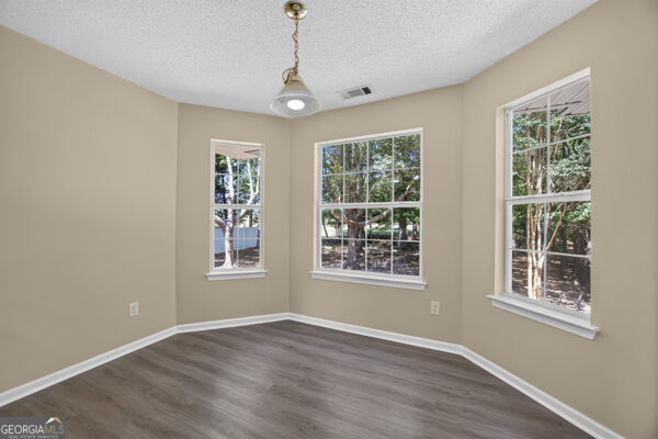 185 Penny Lane Property Photo 9