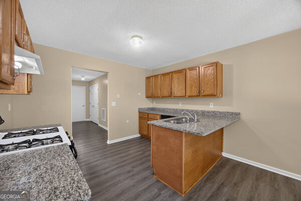 185 Penny Lane Property Photo 10