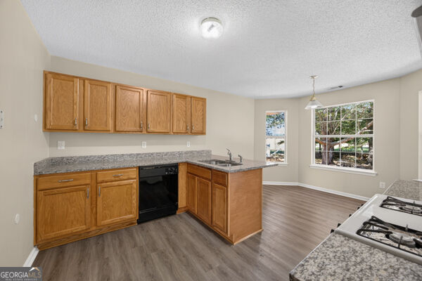 185 Penny Lane Property Photo 12
