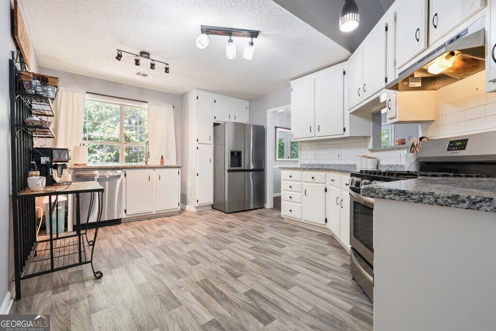 1372 Towne Harbor Trail Property Photo 15