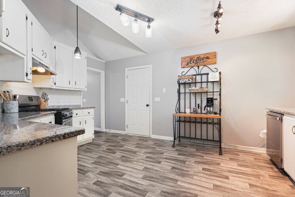 1372 Towne Harbor Trail Property Photo 18