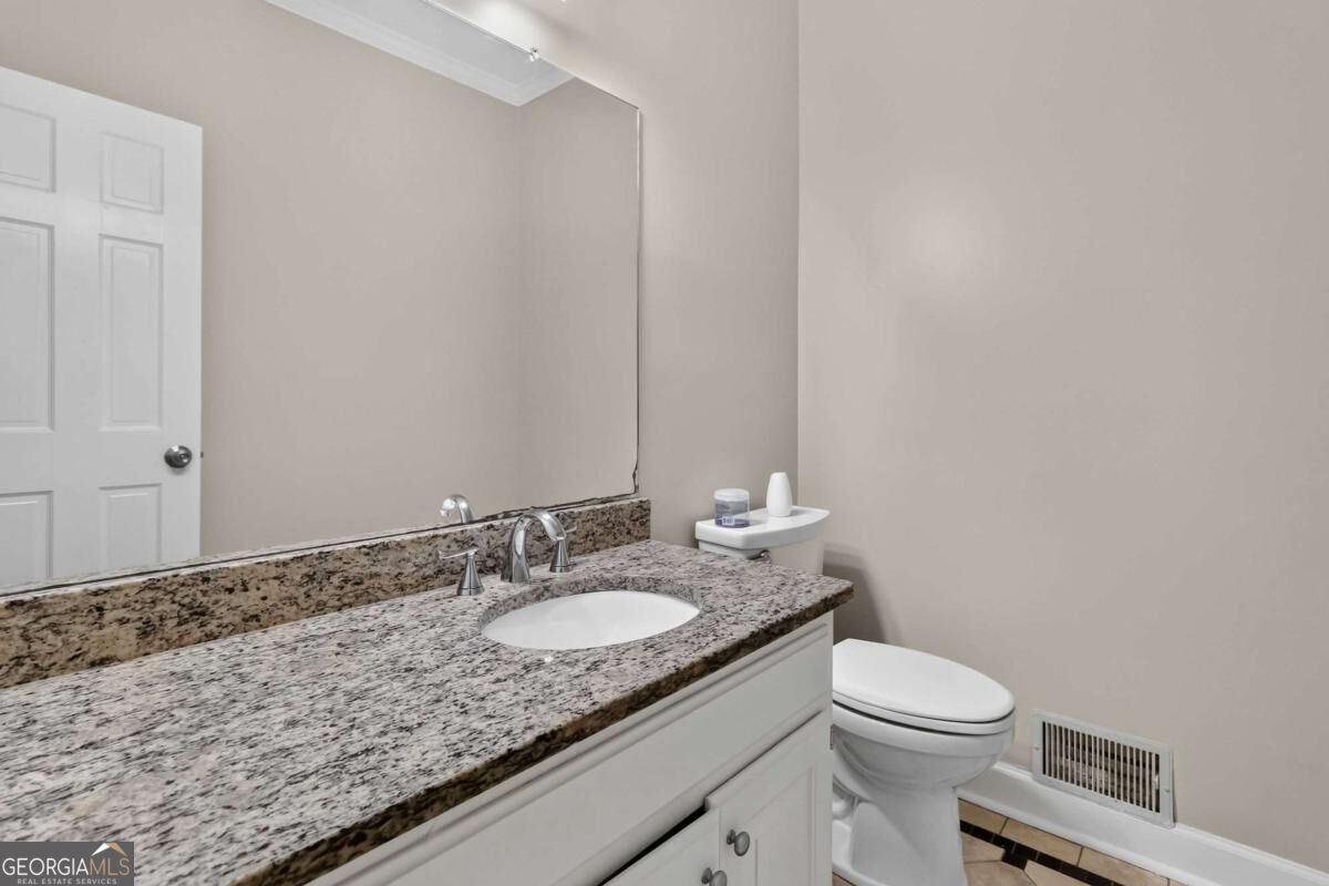 660 Belgrave Lane Property Photo 12