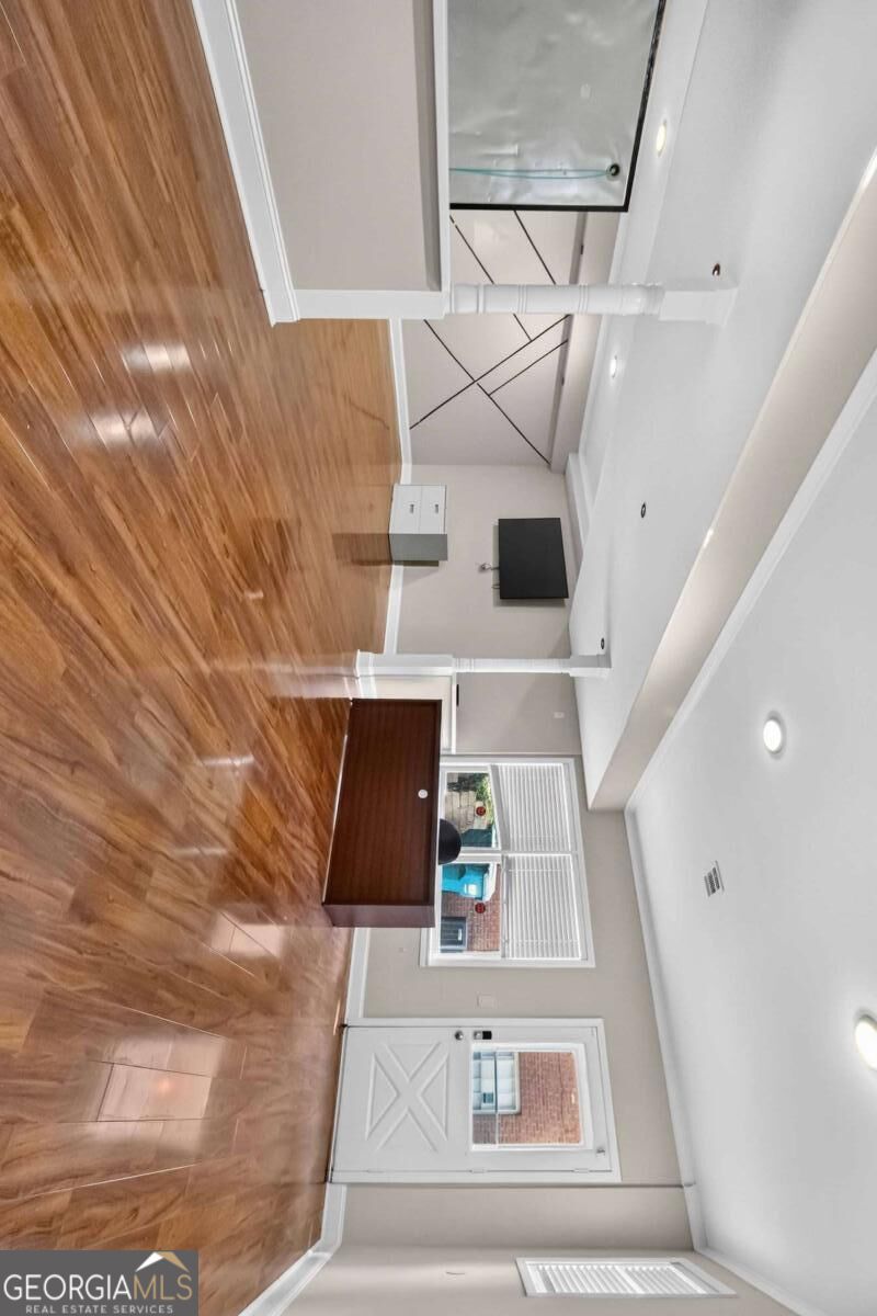 660 Belgrave Lane Property Photo 14