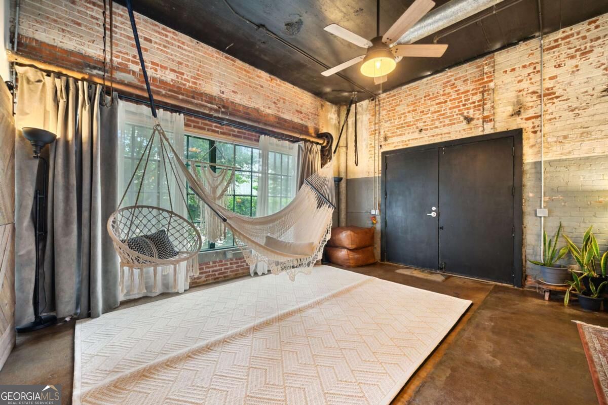 881 Memorial Drive Se # 118 Property Photo 16