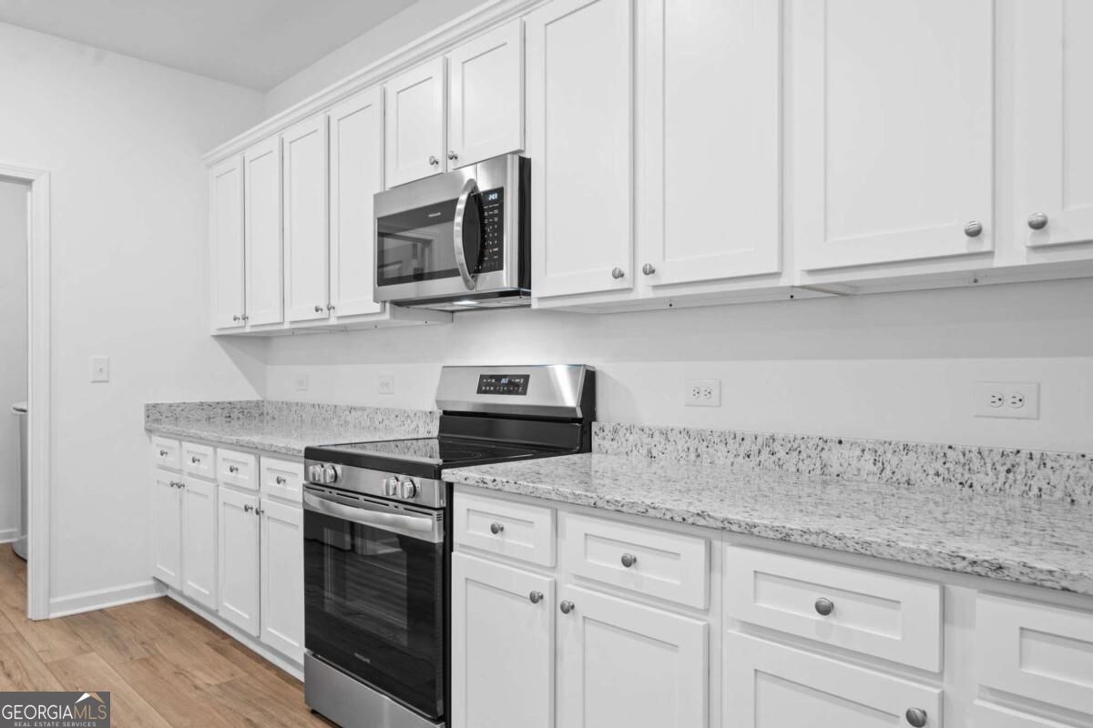 788 Evergreen Road Property Photo 8