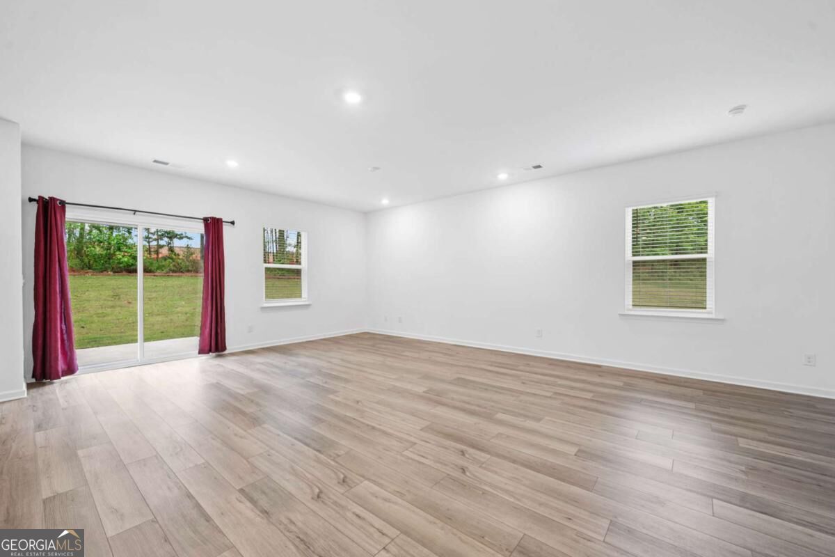 788 Evergreen Road Property Photo 10