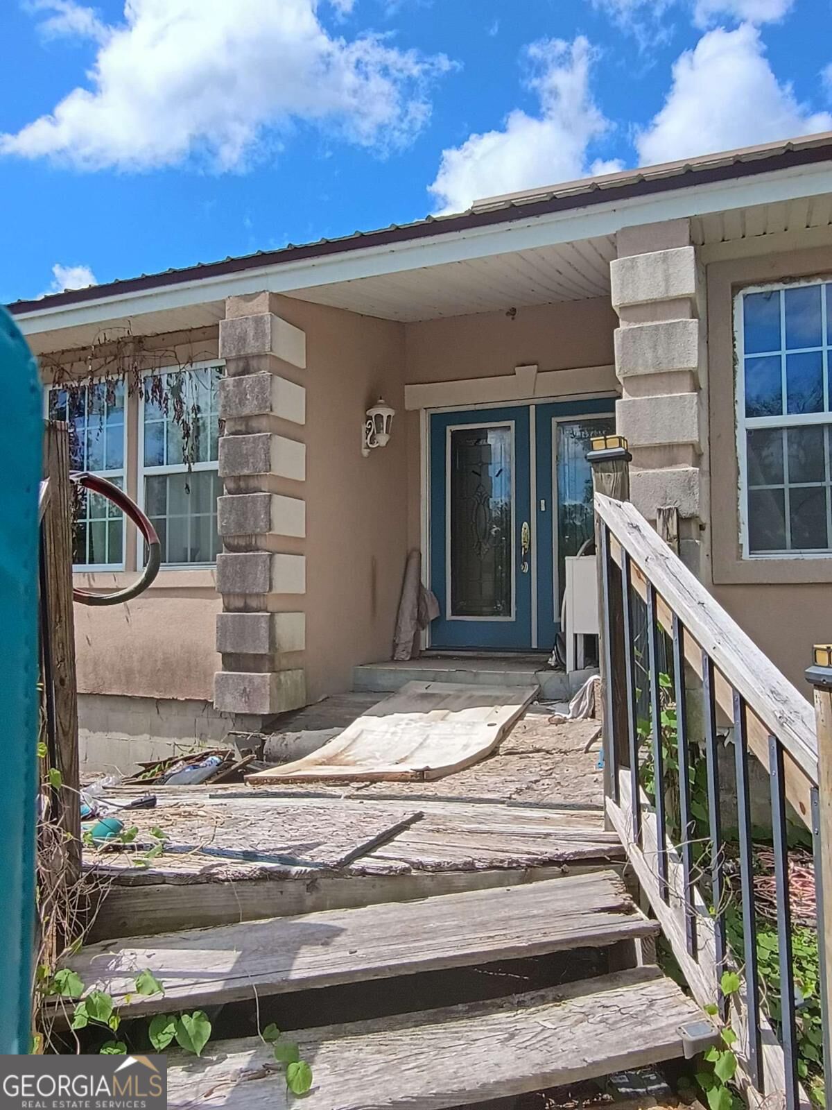 470 Banklodge Drive Property Photo 1