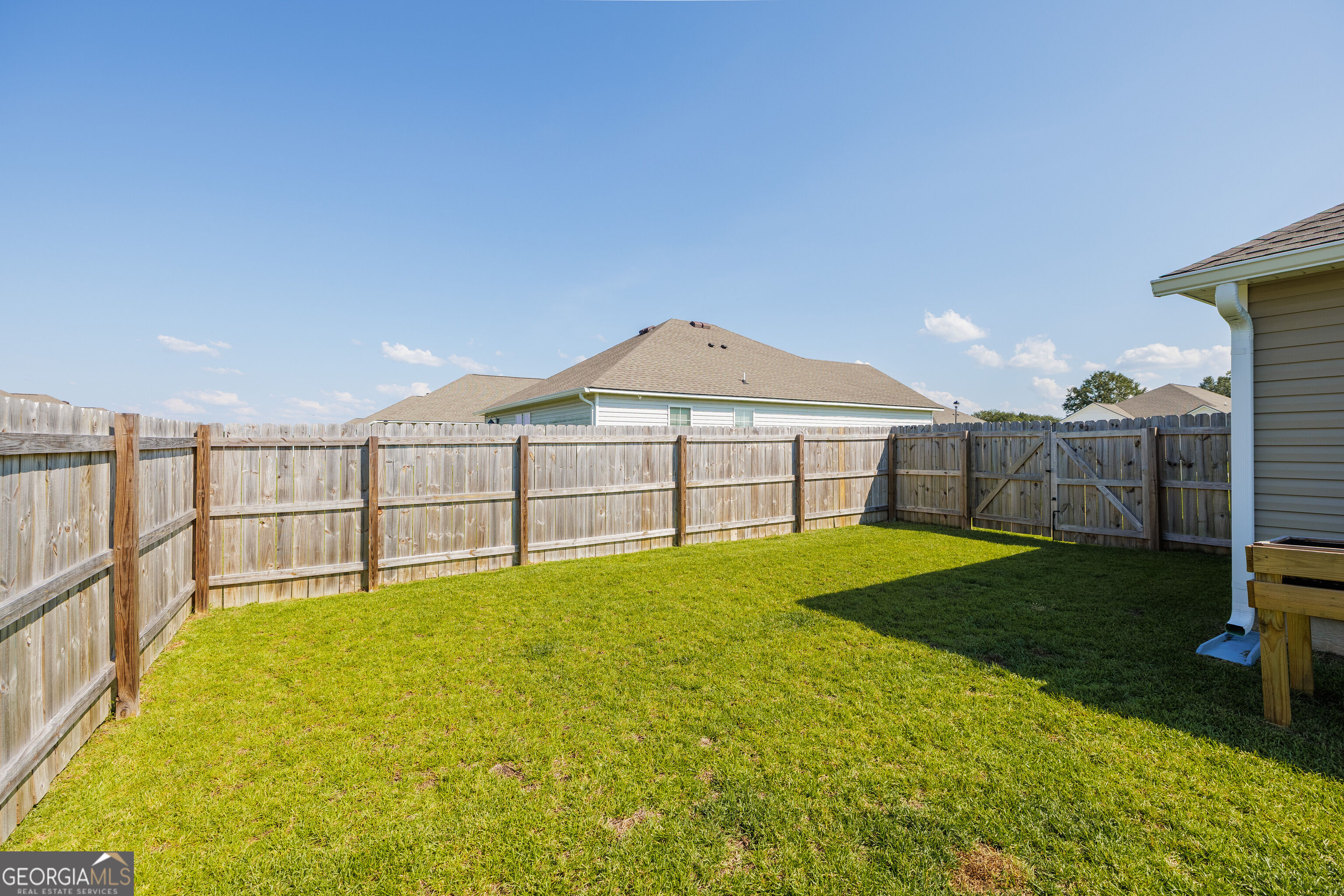 9069 Torrington Lane Property Photo 25