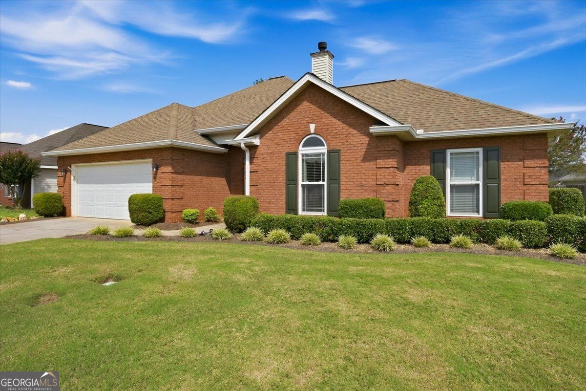 106 Galaxy Avenue Property Photo 2