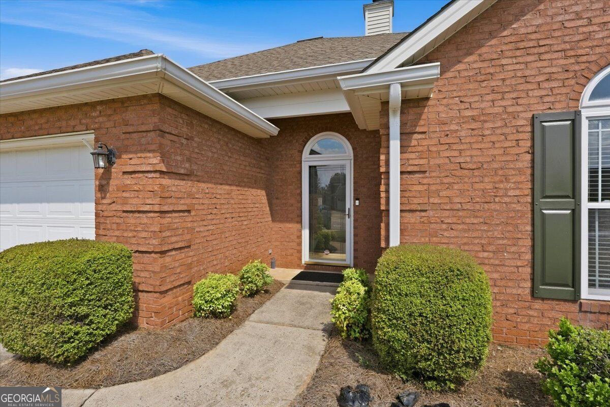 106 Galaxy Avenue Property Photo 4