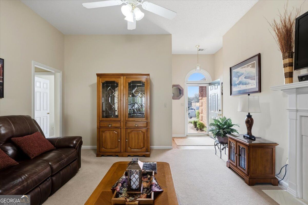106 Galaxy Avenue Property Photo 6