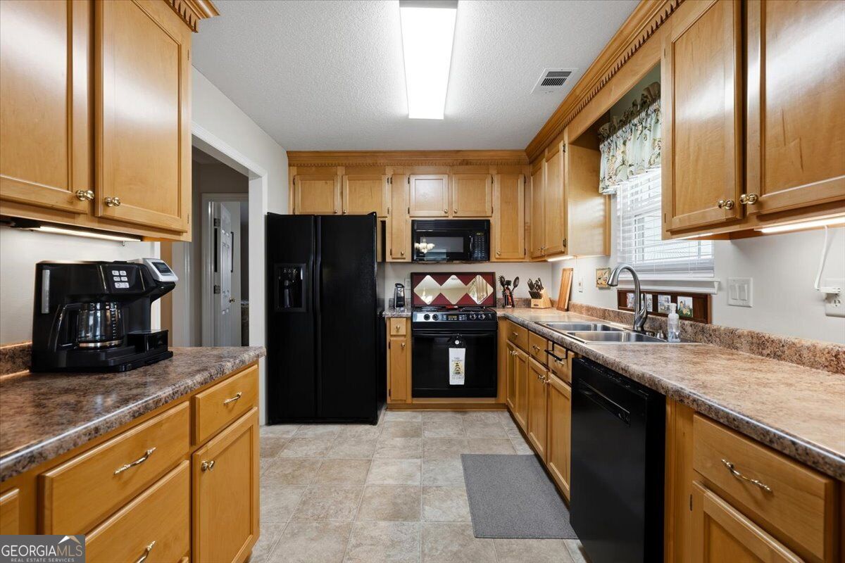 106 Galaxy Avenue Property Photo 15